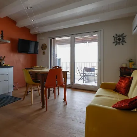 A Casa Do Caliaru- Centro Sicilia-leonforte Feriehus